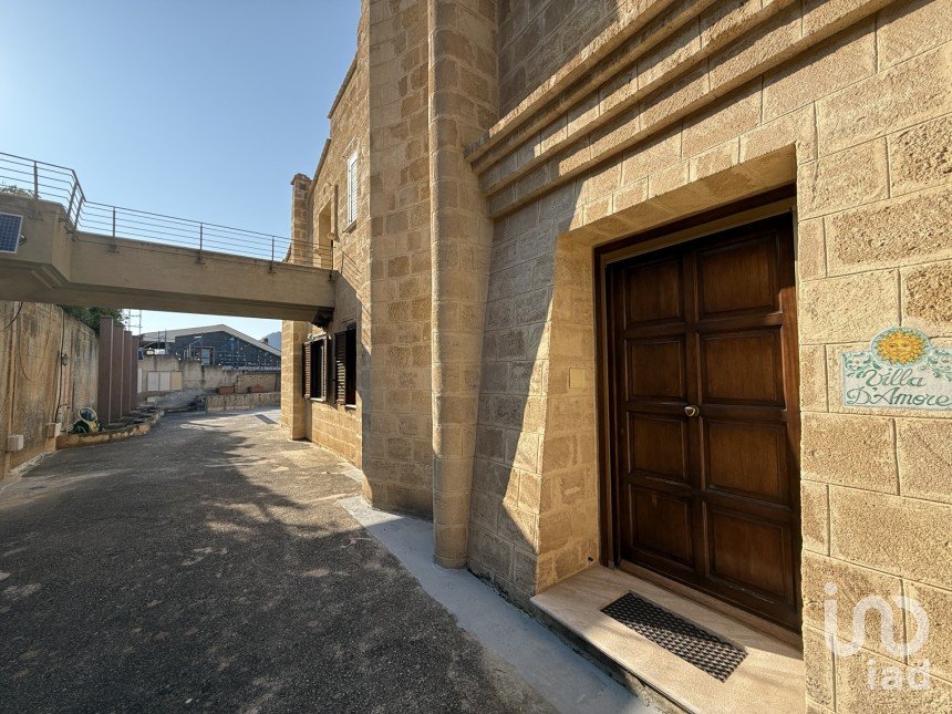 Farm 0 rooms of 452 m² in Cefalù (90015)