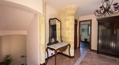 Casale 0 locali di 452 m² in Cefalù (90015)
