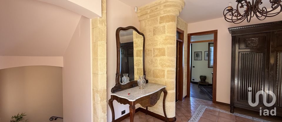 Farm 0 rooms of 452 m² in Cefalù (90015)