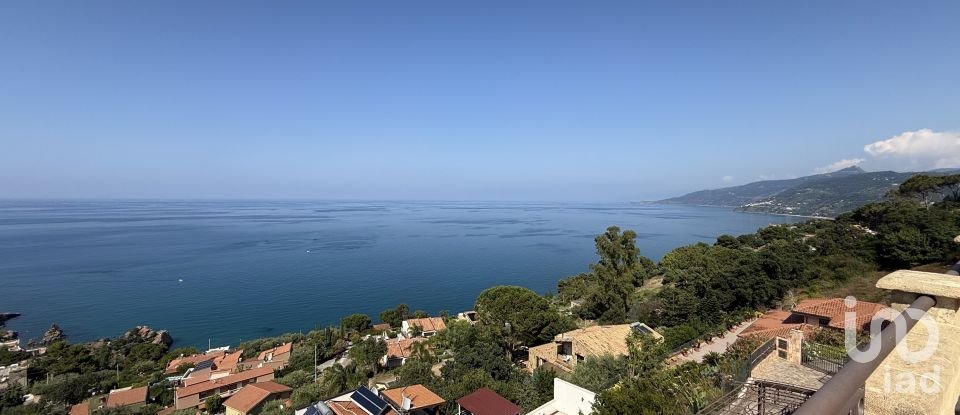 Farm 0 rooms of 452 m² in Cefalù (90015)