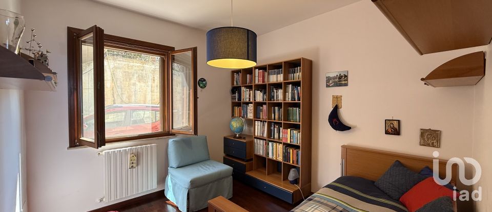 Farm 0 rooms of 452 m² in Cefalù (90015)