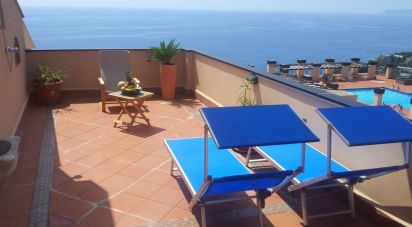 Loft 6 locali di 105 m² a Varazze (17019)