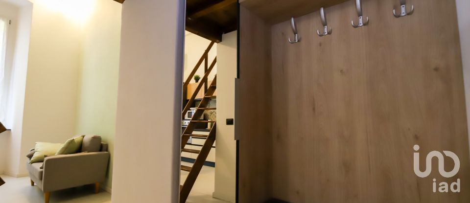 Loft 3 locali di 47 m² a Genova (16137)