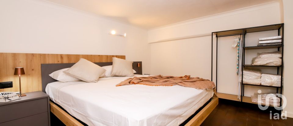Loft 3 locali di 47 m² a Genova (16137)