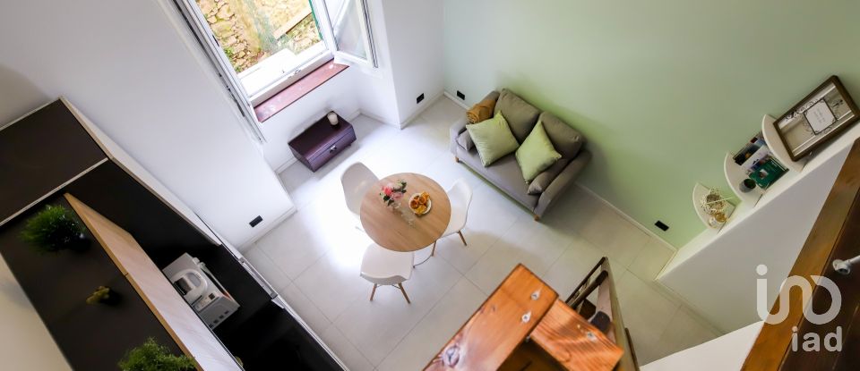 Loft 3 locali di 47 m² a Genova (16137)