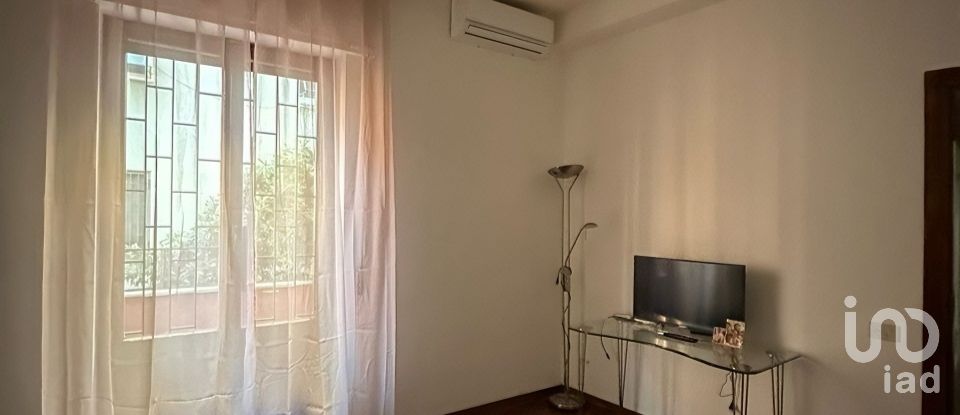 Bilocale di 77 m² a Roma (00183)