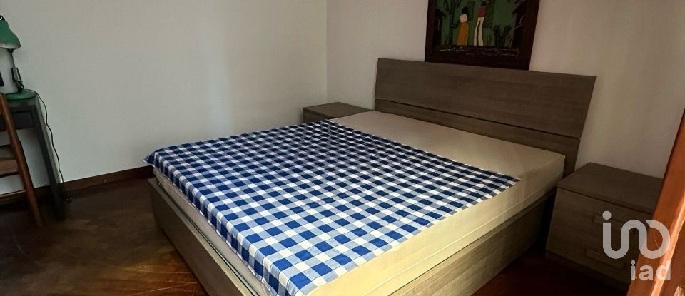 Bilocale di 77 m² a Roma (00183)