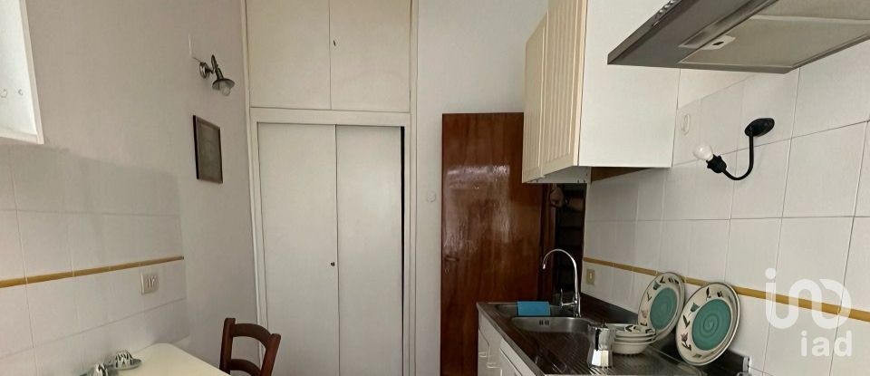 Bilocale di 77 m² a Roma (00183)