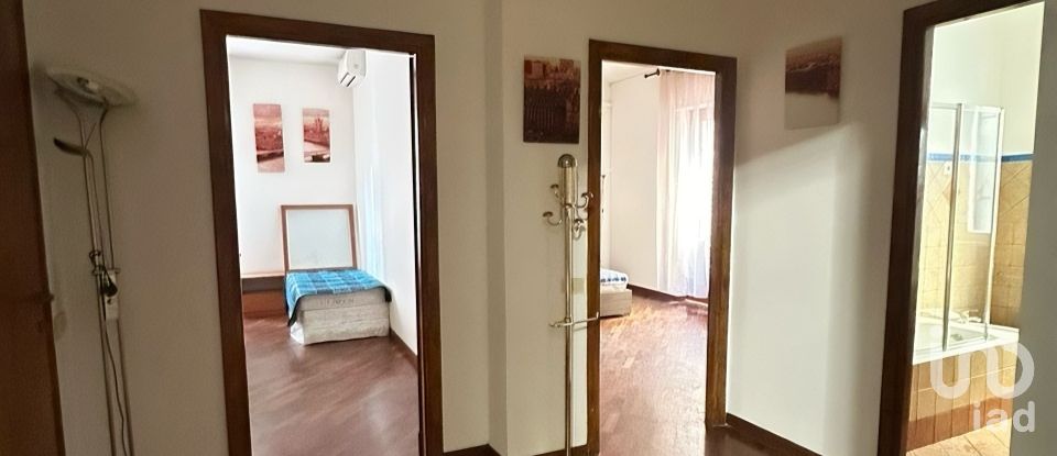 Bilocale di 77 m² a Roma (00183)