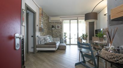 Appartamento 6 locali di 90 m² a Genova (16126)