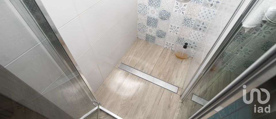 Appartamento 6 locali di 90 m² a Genova (16126)