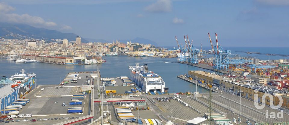 Apartment 6 rooms of 90 m² in Genova (16121)