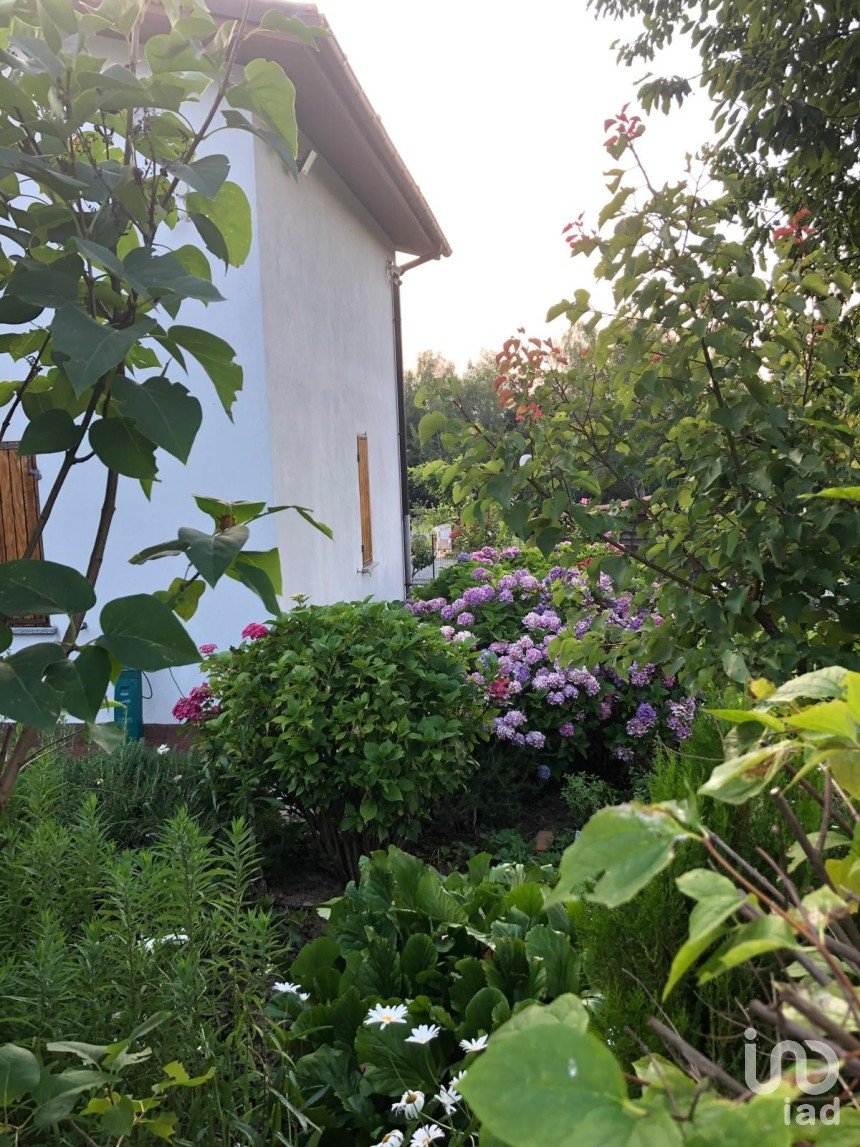 House boat 3 rooms of 57 m² in Priero (12070)