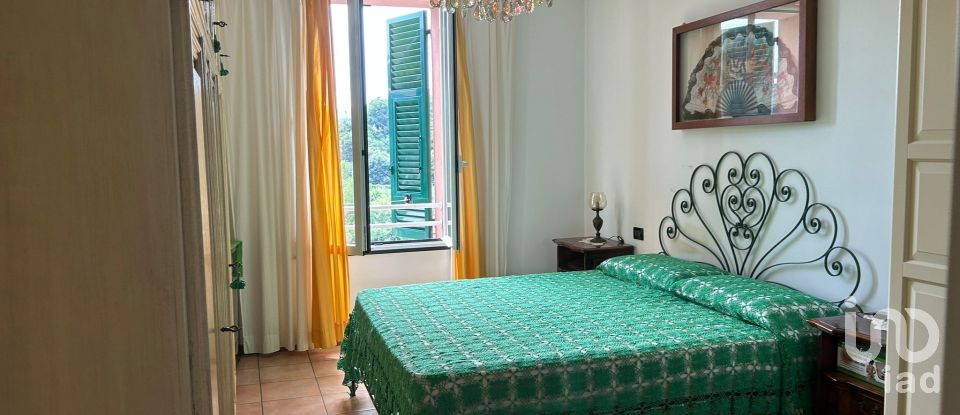 Appartamento 5 locali di 95 m² a Cogoleto (16016)