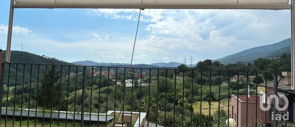 Appartamento 5 locali di 95 m² a Cogoleto (16016)