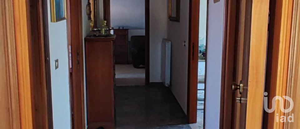 Apartment 11 rooms of 205 m² in Notaresco (64024)