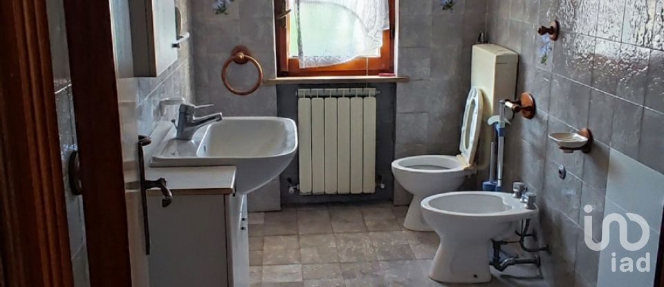 Apartment 11 rooms of 205 m² in Notaresco (64024)