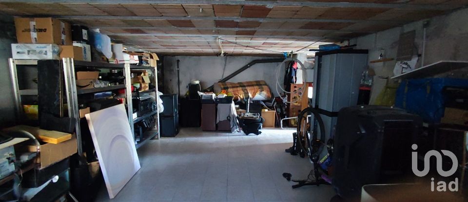 Apartment 11 rooms of 205 m² in Notaresco (64024)