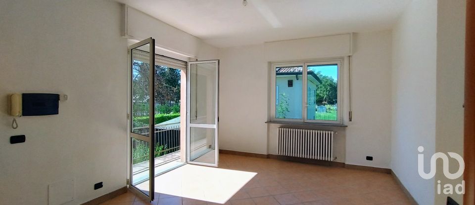Casa indipendente 3 locali di 103 m² in Brebbia (21020)