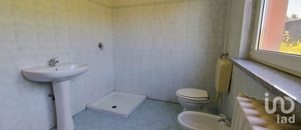 Casa indipendente 3 locali di 103 m² in Brebbia (21020)