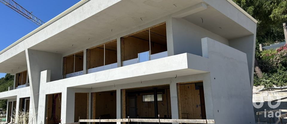 Casale 6 locali di 334 m² in Lonato del Garda (25017)