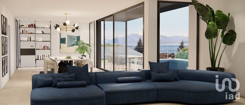 Casale 6 locali di 334 m² in Lonato del Garda (25017)