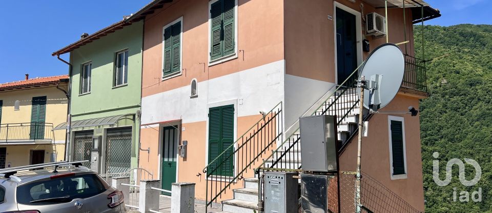 Casa indipendente 4 locali di 59 m² in Bargagli (16021)