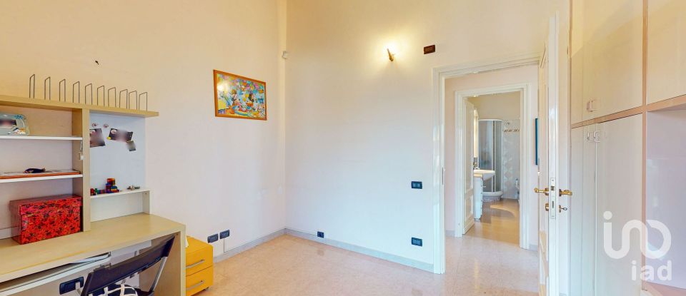 House boat 8 rooms of 296 m² in Anzio (00042)