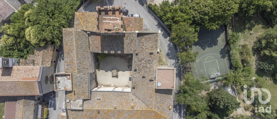 Varie superfici 4 locali di 217 m² a Camerata Picena (60020)