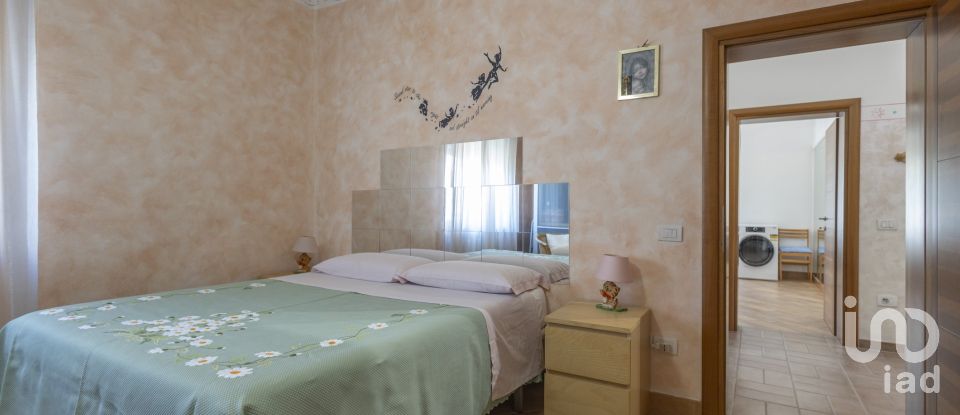 Villa Bifamiliare 10 locali di 270 m² in Filottrano (60024)