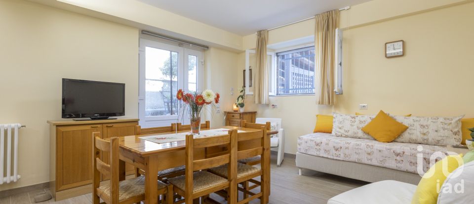 Villa Bifamiliare 10 locali di 270 m² in Filottrano (60024)