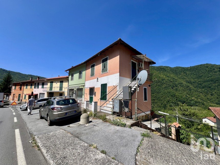 Appartamento 5 locali di 55 m² a Bargagli (16021)