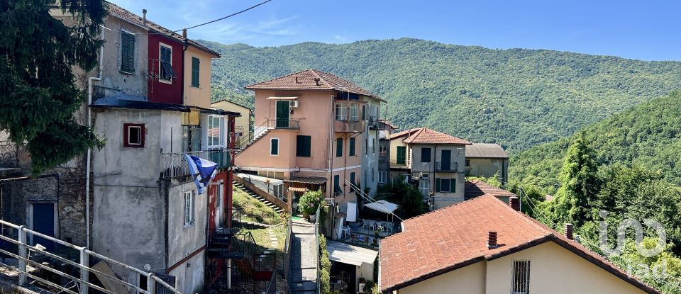 Appartamento 5 locali di 55 m² a Bargagli (16021)