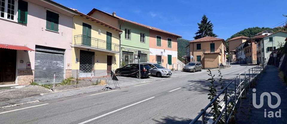 Appartamento 5 locali di 55 m² a Bargagli (16021)