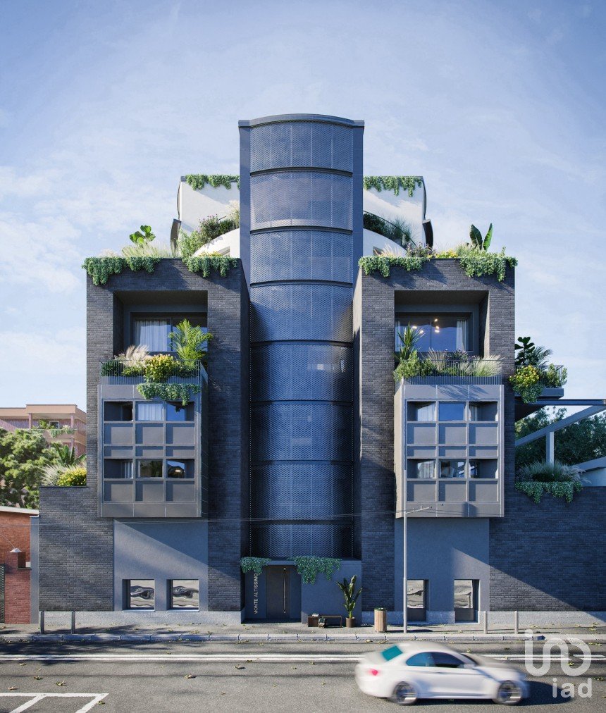 Trilocale di 181 m² a Milano (20156)