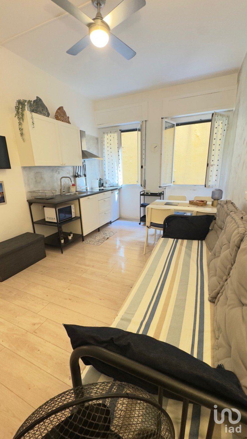 Bilocale di 60 m² a Genova (16124)