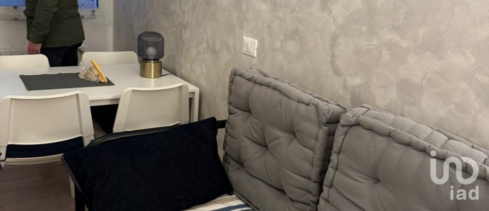 Bilocale di 60 m² a Genova (16124)