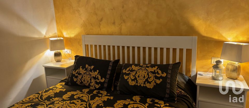 One-room apartment of 30 m² in Genova (16127)