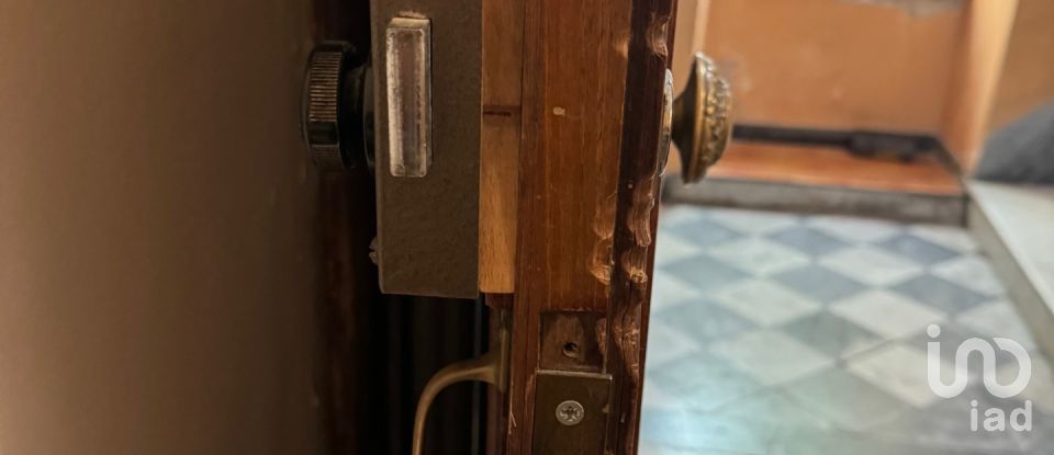 One-room apartment of 30 m² in Genova (16127)