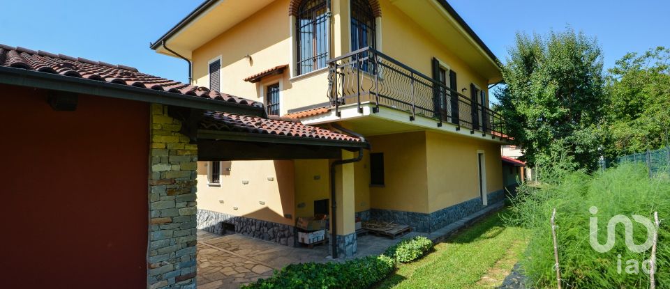 Casa indipendente 13 locali di 383 m² in Dogliani (12063)