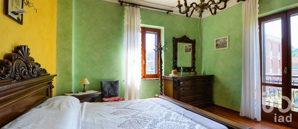 Casa indipendente 13 locali di 383 m² in Dogliani (12063)
