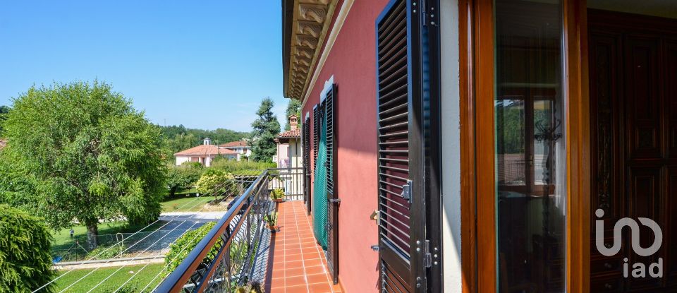 Casa indipendente 13 locali di 383 m² in Dogliani (12063)
