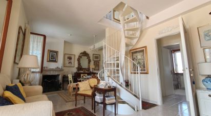 Abitazione 9 locali di 221 m² in Rosignano Marittimo (57016)