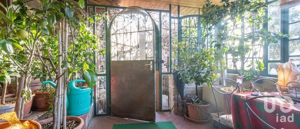 Casale 14 locali di 227 m² in Castel del Piano (58033)