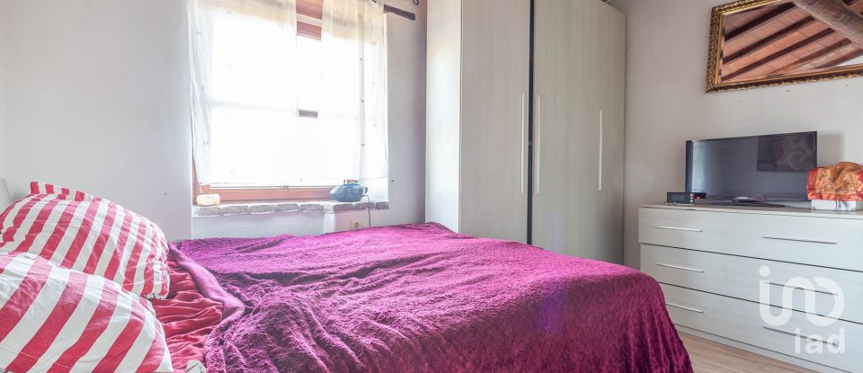 Casale 14 locali di 227 m² in Castel del Piano (58033)