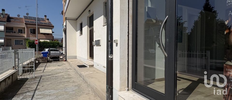 Negozio / locale commerciale di 55 m² in Civitanova Marche (62012)