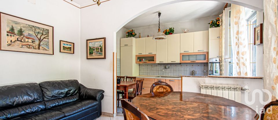 Apartment 6 rooms of 82 m² in Genova (16164)