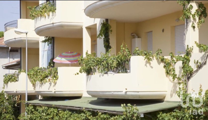 Appartamento 6 locali di 88 m² a Tortoreto (64018)