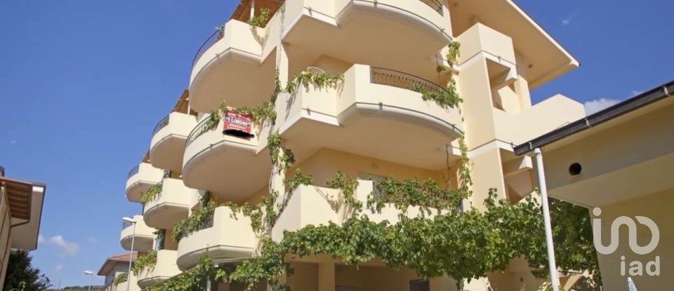 Appartamento 6 locali di 88 m² a Tortoreto (64018)