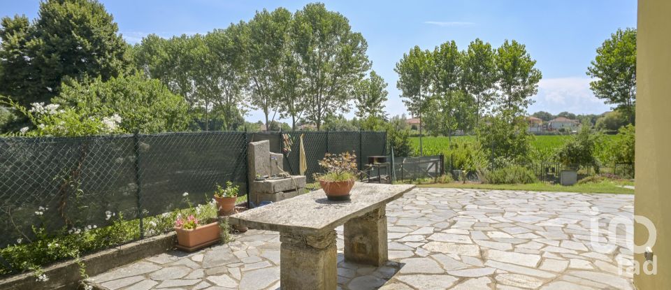 Appartamento 5 locali di 222 m² a San Carlo Canavese (10070)